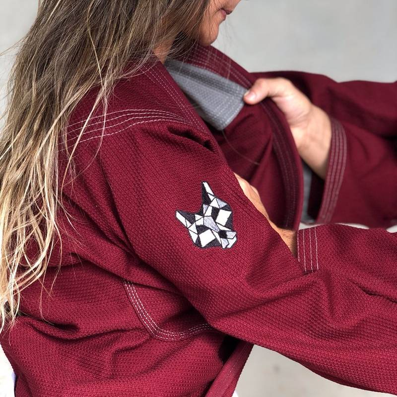 Anotar Superior pescado Vouk Kimonos lanza un kimono de BJJ color burdeos – Ropa MMA | Blog de moda  sobre ropa y material MMA, BJJ, Grappling y deportes de combate